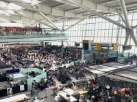 Haos pe marile aeroporturi europene după un atac cibernetic. Sute de zboruri au fost anulate. Atacul n-a fost încă revendicat