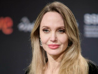 Angelina Jolie, apariție spectaculoasă pe covorul roșu de la San Sebastian. Actrița a furat toate privirile | GALERIE FOTO
