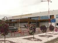 Un avion cu sute de pasageri a survolat 11 minute pe aeroportul din Cluj-Napoca după ce un controlor ar fi adormit în tură