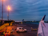 „Niciun avion nu poate decola sau ateriza”. Aeroportul din Copenhaga, închis din cauza unor drone neidentificate