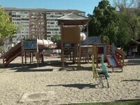 Un băiat de 8 ani a fost atacat într-un parc din Oradea de un adolescent cu cagulă pe cap. Ar fi fost o provocare online