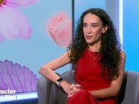 (P) Irina Bârcă, medic primar oftalmolog în cadrul Rețelei de Sănătate Regina Maria - soluții de oftalmo-estetică