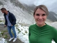 Românii au fost luați prin surprindere de ninsorile de la munte. „A trebuit să împrumut geaca prietenului”
