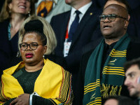 Ambasadorul Africii de Sud în Franța, găsit mort la un hotel de lux din Paris. SMS-ul „îngrijorător” trimis soției