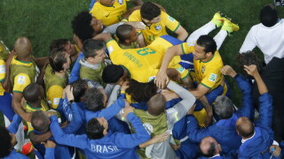 Campionatul Mondial De Fotbal 2014 Brazilia Croatia 3 1 Turneul Final A Debutat Cu Un Autogol Si Un Penalti Controversat Stirileprotv Ro