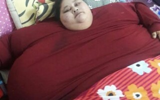 Cea mai grea femeie din lume, care cântărește 500 kg, va fi operată în India