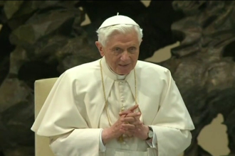 Anchetă: Papa Benedict XVI a știut despre copiii abuzați sexual de preoți când era arhiepiscop