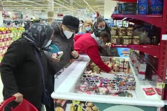 Românii sunt tot mai interesați de produsele reduse în prag de expirare din magazine