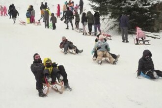 Concursuri pe pârtiile din Păltiniș. „Condițiile sunt foarte bune de schiat”