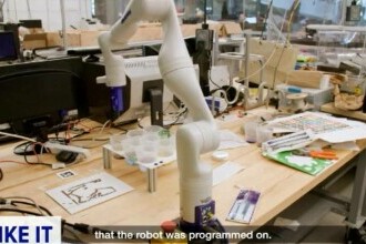iLikeIT. Cum arată robotul care poate recreea picturi celebre