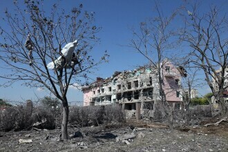 Ucraina: Rușii au bombardat un centru de reabilitare pentru copii, care aparține Republicii Moldova. Cinci oameni au murit