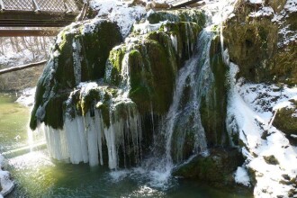 Cascada BigÄƒr S A PrÄƒbusit Era Cel Mai Vizitat Loc Din JudeÈ›ul CaraÈ™ Severin Video Stirileprotv Ro