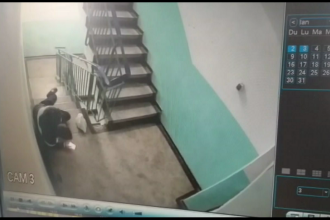 De 8 Martie, s-a aruncat singur pe scări şi i-a spus soţiei că a fost jefuit. VIDEO