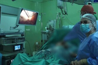 Intervenție dificilă pentru extirparea unei tumori de 12 kilograme, la Târgu Mureș