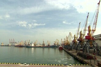 Recolta de grâu românesc a blocat portul Constanța, sufocat deja de cerealele Ucrainei