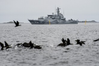 Suedia opreste operatiunea de cautare a submarinului 