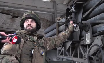 Reacțiile militarilor ucraineni după ce au folosit o armă românească împotriva rușilor: „Am oprit pentru că fierbea” | VIDEO