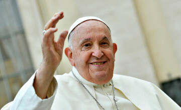 Papa Francisc şi-a petrecut ultima zi din viaţă muncind, în ciuda recomandărilor medicilor. „A dat totul, până la capăt”