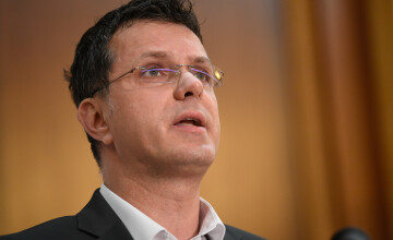 Ministrul Apărării o critică pe șefa CSM: „Este total decuplată de realitate. Nu înţelege cu câţi bani trăiesc oamenii”