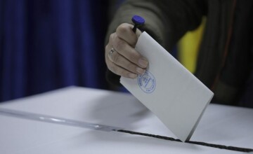 Românii nu pot vota la alegerile europarlamentare într-un stat din Europa. De ce nu sunt lăsați de autoritățile locale
