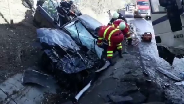 Accident Grav In Arges Pe Dn 65 O Soferiţă A Intrat In Plin Intr