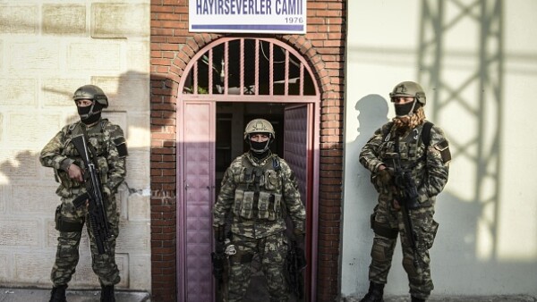 Poliţia Din Turcia A Arestat 5 Cetățeni Germani Bănuiţi A Fi