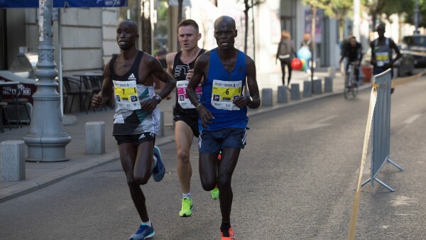 Record La Maratonul Internațional București Kenyanul Hosea