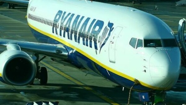 Reacția Ryanair La știrea Că Un Zbor Intern A Fost Amanat Din