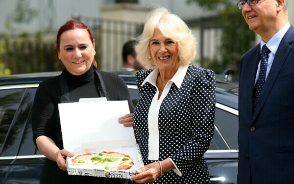 Regina Camilla şi regele Charles