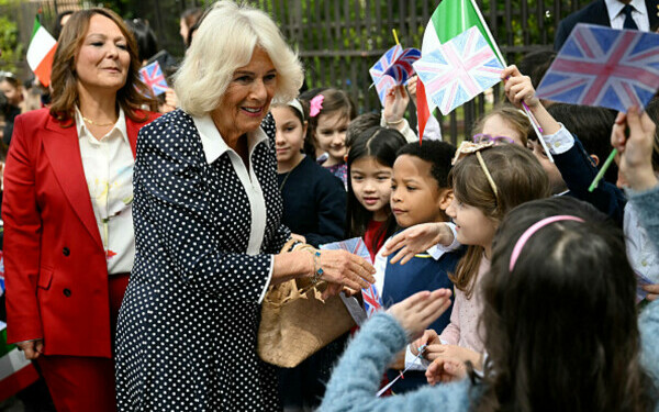 Regina Camilla şi regele Charles