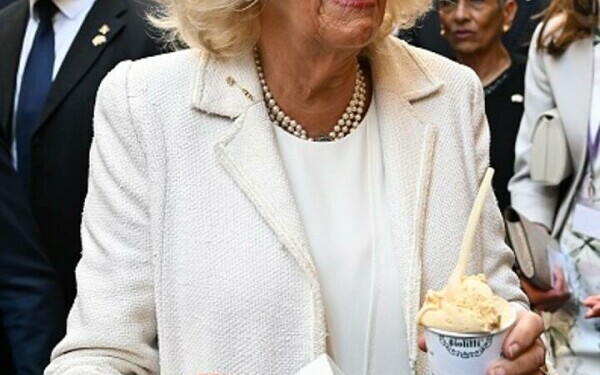 Regina Camilla şi regele Charles