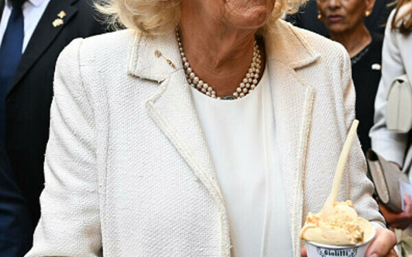 Regina Camilla şi regele Charles