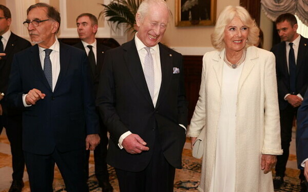 Regina Camilla şi regele Charles