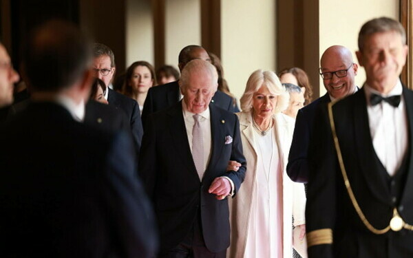 Regina Camilla şi regele Charles