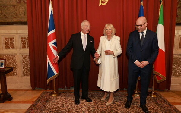 Regina Camilla şi regele Charles