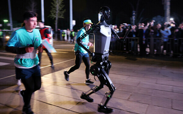 semi-maraton cu roboti china semi-maraton cu roboti china