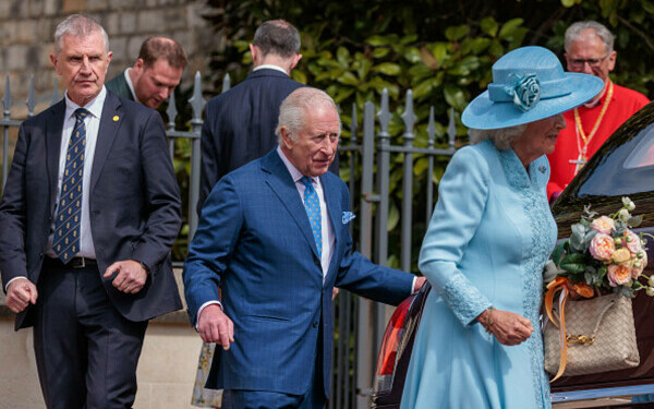 Regele Charles și Regina Camilla au participat la slujba tradițională de Paște Regele Charles și Regina Camilla au participat la slujba tradițională de Paște