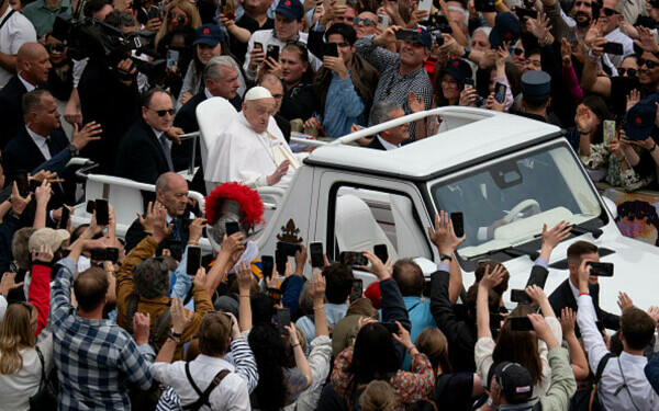 Papa Francisc Papa Francisc
