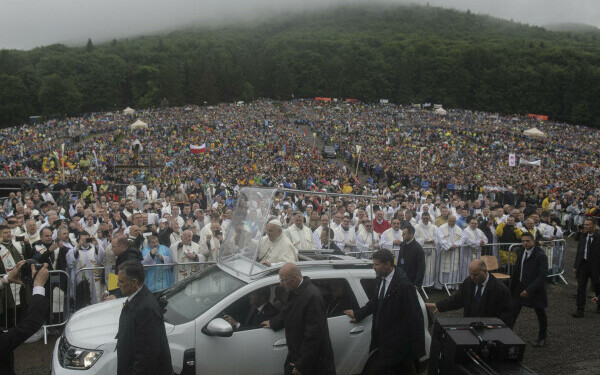 Vizita Papei Francisc în România Vizita Papei Francisc în România