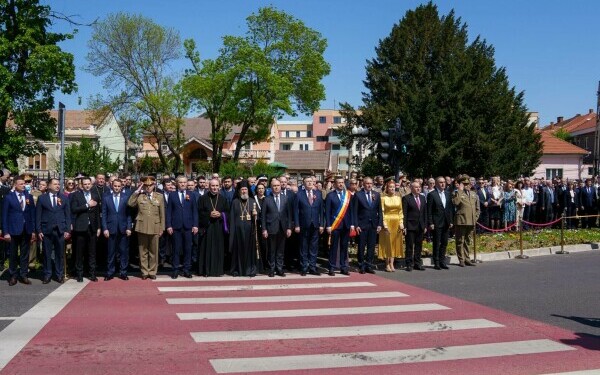 Ilie Bolojan, omagiu pentru Papa Francisc la Oradea