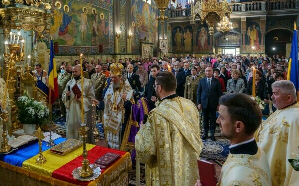 Ilie Bolojan, omagiu pentru Papa Francisc la Oradea