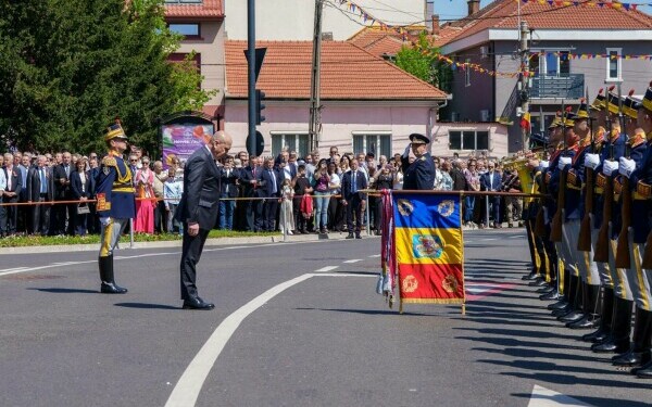 Ilie Bolojan, omagiu pentru Papa Francisc la Oradea