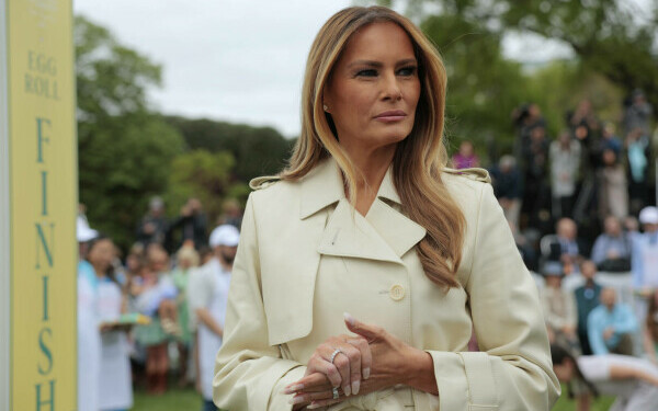 Melania Trump, apariție rară în public. Melania Trump, apariție rară în public.