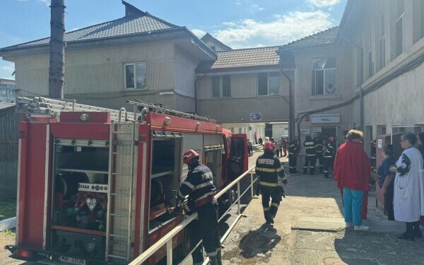 Incendiu la Spitalul CFR Paşcani Incendiu la Spitalul CFR Paşcani