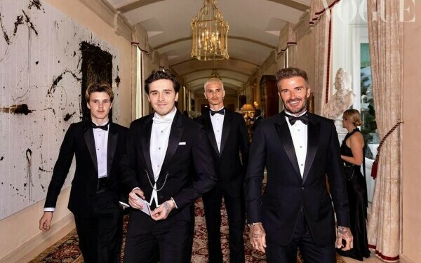 Brooklyn Beckham și Nicola Peltz