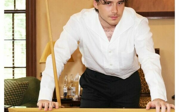 Brooklyn Beckham și Nicola Peltz