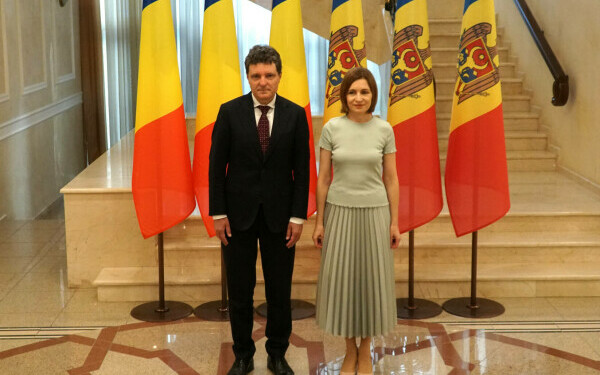 nicusor dan maia sandu