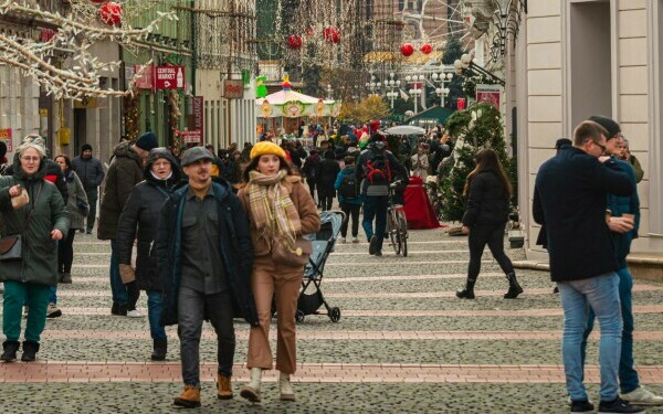 Cum va fi vremea la începutul lunii decembrie. ANM anunță un val de căldură, urmat de o răcire bruscă