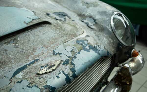 aston martin transformare