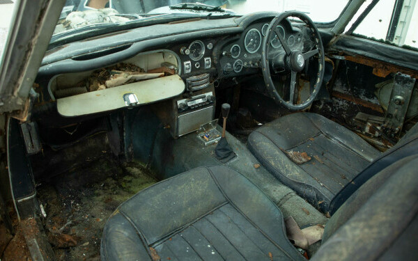 aston martin transformare